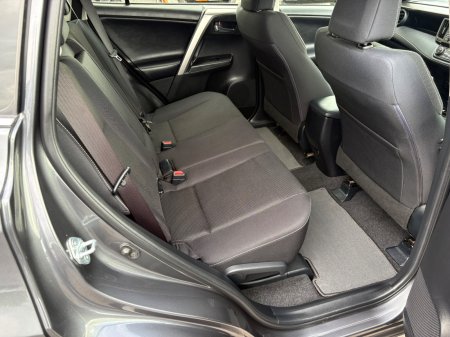 2016 Toyota RAV4 - photo 10