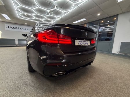2018 BMW 5-Series - photo 15