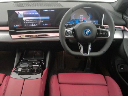 2026 BMW 5-Series - photo 5