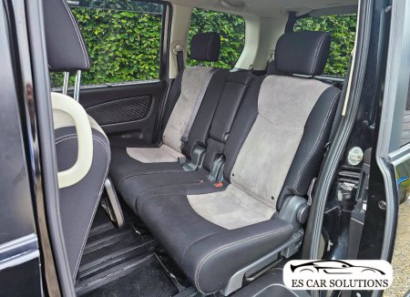 2012 Nissan Serena - photo 22