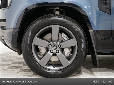 2025 Land Rover Defender - photo 9