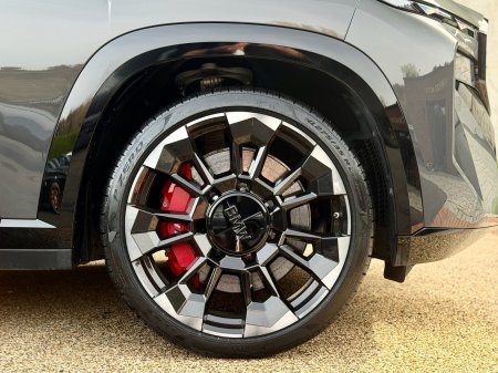 2024 BMW XM - photo 9