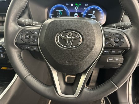 2025 Toyota RAV4 - photo 16