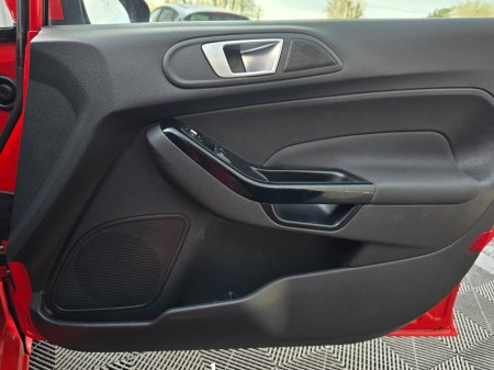 2014 Ford Fiesta - photo 19
