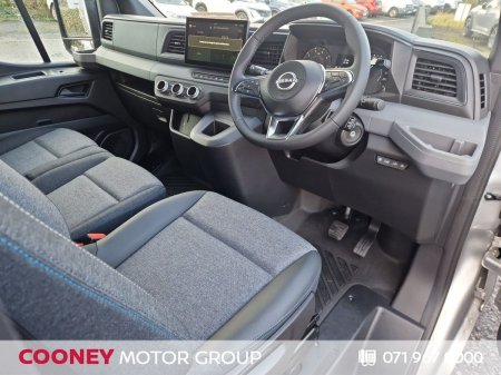 2027 Nissan Interstar - photo 13