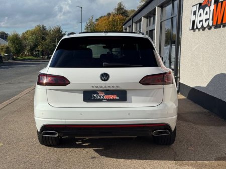 2023 Volkswagen Touareg - photo 5