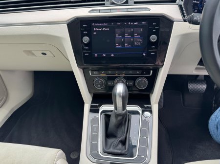 2018 Volkswagen Passat - photo 8
