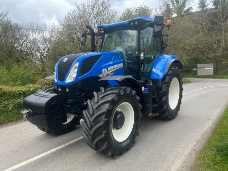 2021 New Holland T7.210