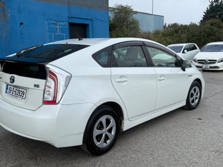 2015 Toyota Prius - photo 4