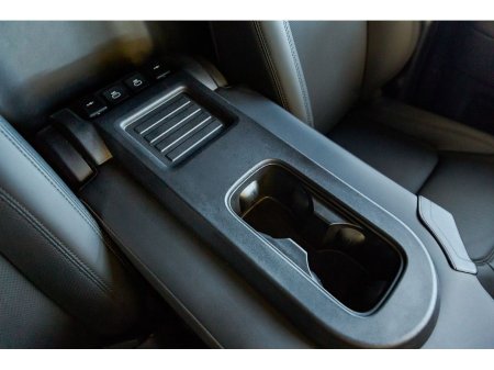 2025 Land Rover Defender - photo 25