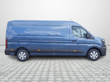 2026 Nissan Interstar - photo 8