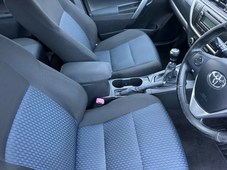 2015 Toyota Auris - photo 10
