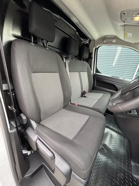 2023 Opel Vivaro - photo 19