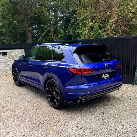 2023 Volkswagen Touareg - photo 7