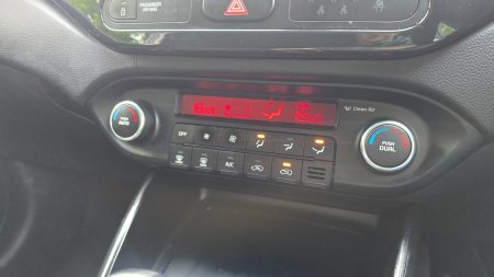 2016 Kia Carens - photo 19