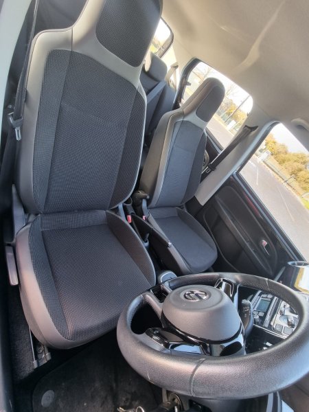 2013 Volkswagen up! - photo 16