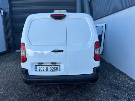 2020 Peugeot Partner - photo 5