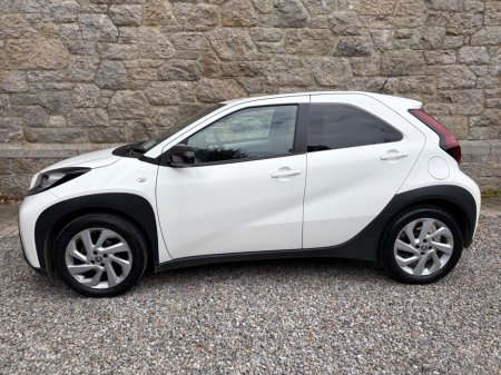 2024 Toyota Aygo X - photo 2