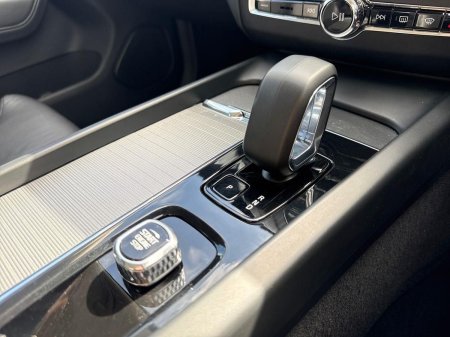 2023 Volvo XC60 - photo 10