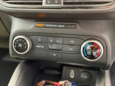 2020 Ford Focus - photo 11