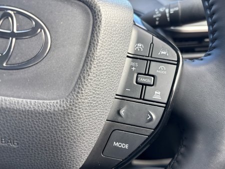 2025 Toyota Prius - photo 12