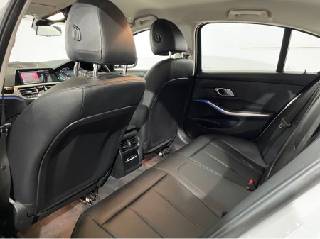 2021 BMW 3-Series - photo 16
