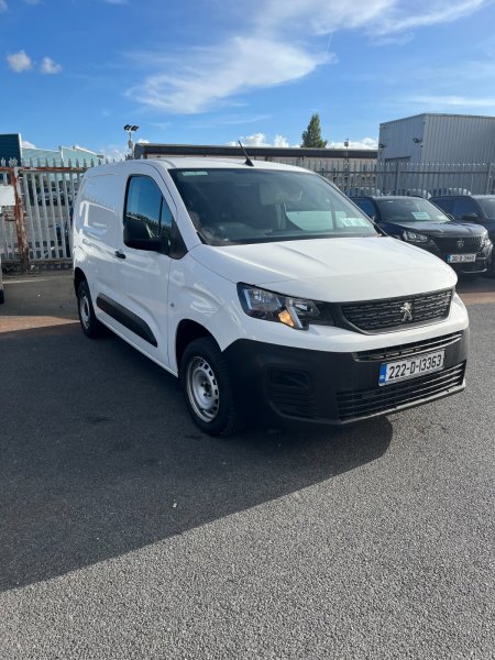 2022 Peugeot Partner