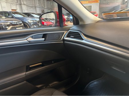 2015 Ford Mondeo - photo 12