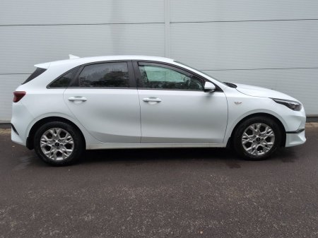 2023 Kia Ceed - photo 2