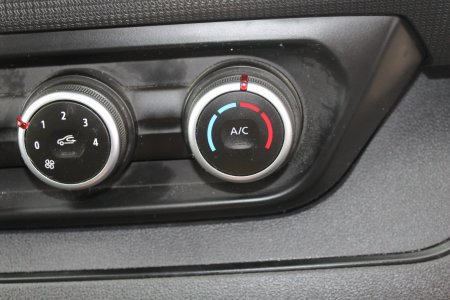 2023 Renault Trafic - photo 24