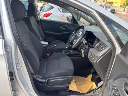 2016 Kia Carens - photo 5