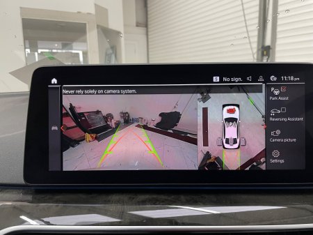 2021 BMW 5-Series - photo 14