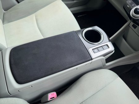 2013 Toyota Prius - photo 21