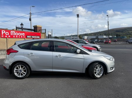 2017 Ford Focus - photo 5