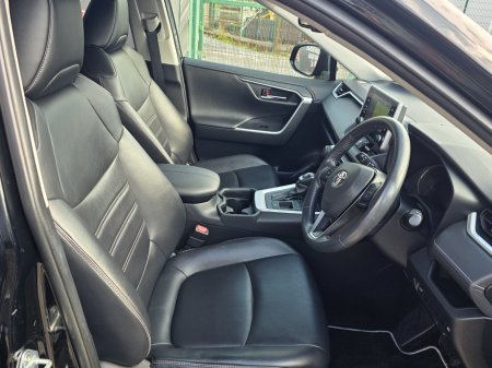 2020 Toyota RAV4 - photo 8