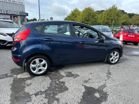 2011 Ford Fiesta - photo 5