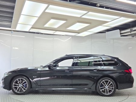 2023 BMW 5-Series - photo 5