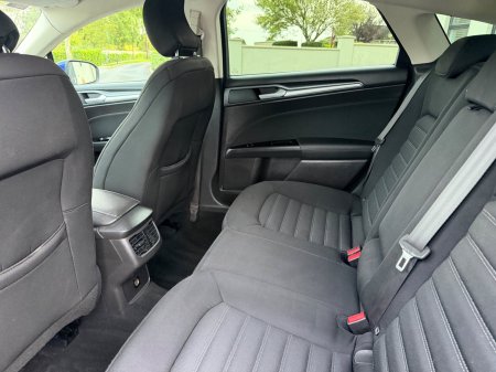 2016 Ford Mondeo - photo 18