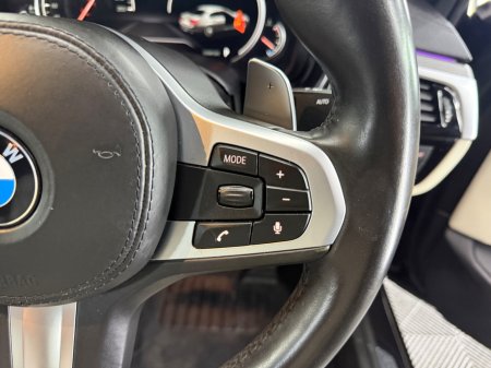 2017 BMW 5-Series - photo 23