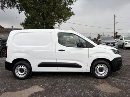 2021 Peugeot Partner - photo 2