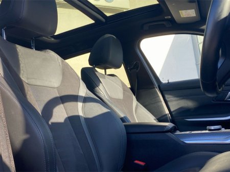 2024 BMW 3-Series - photo 12