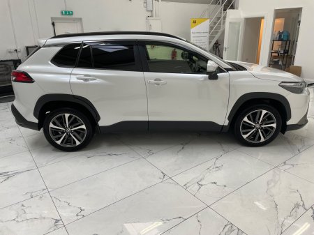 2024 Toyota Corolla Cross - photo 2