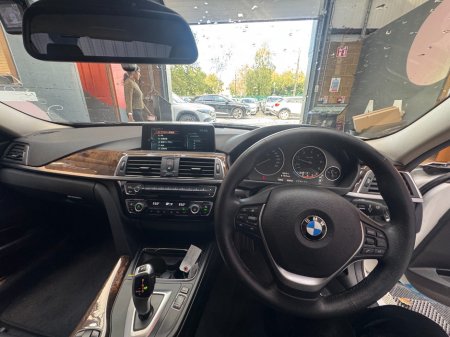 2017 BMW 3-Series - photo 12