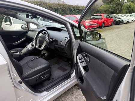 2015 Toyota Prius - photo 12