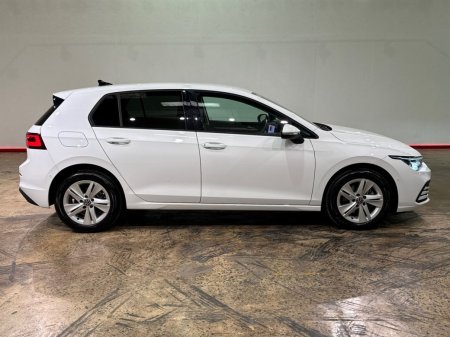 2023 Volkswagen Golf - photo 2