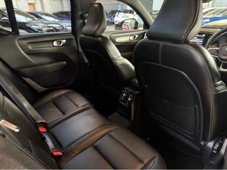 2021 Volvo XC40 - photo 11
