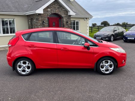 2010 Ford Fiesta - photo 3
