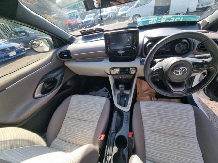 2020 Toyota Yaris - photo 13