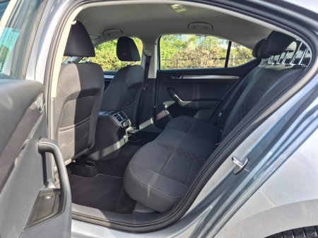 2021 Skoda Superb - photo 28