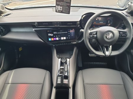 2026 Alfa Romeo Junior - photo 9